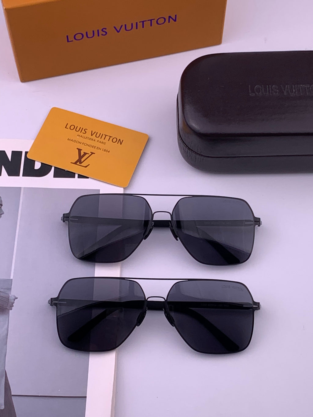 Louis Vuitton L3733 Fashion Gold Lens Sunglasses for Men & Women - 464786 - detail image 7