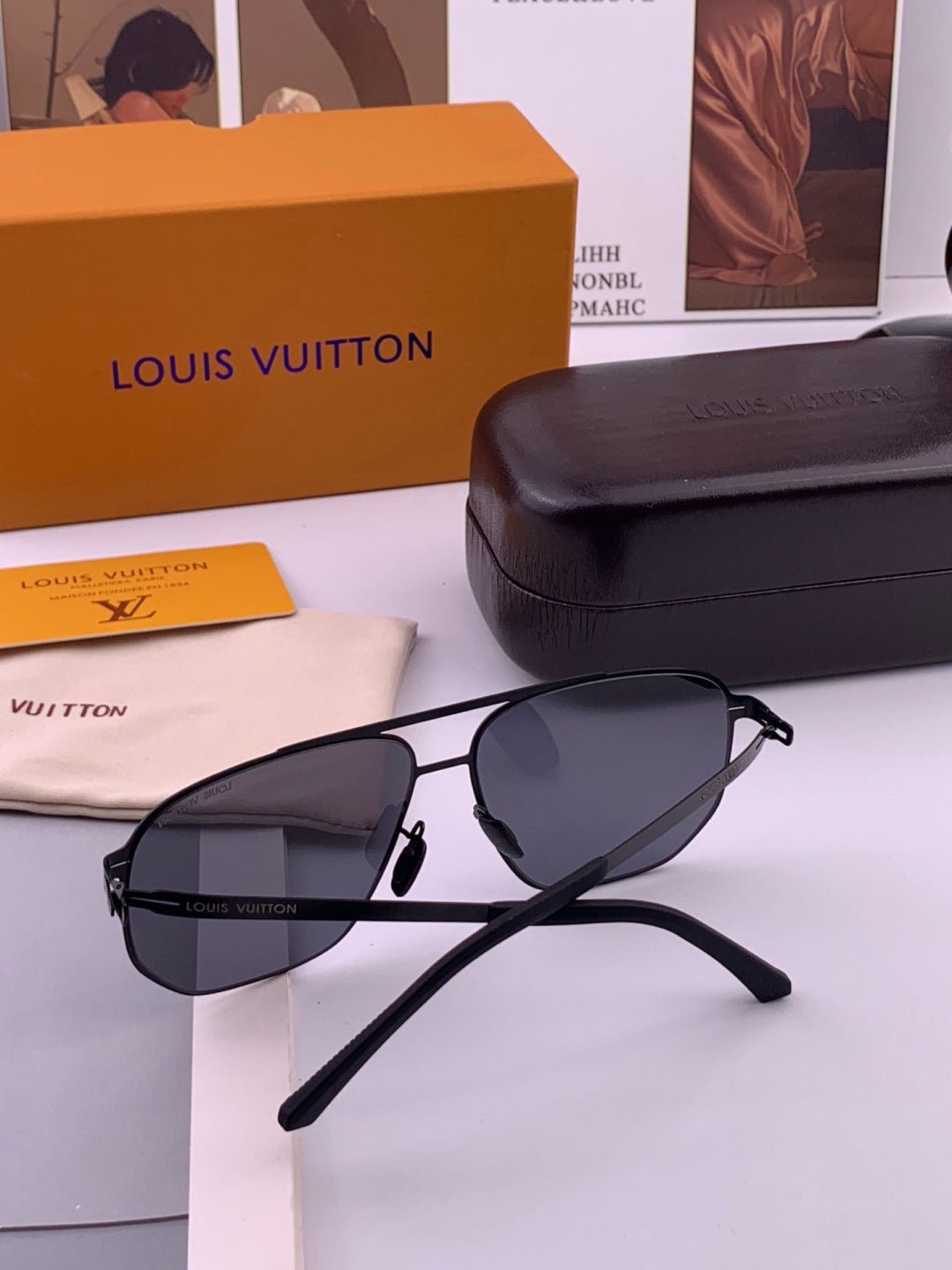 Louis Vuitton L6229 Polarized Aviator Gold Lens Sunglasses for Men - detail image 6