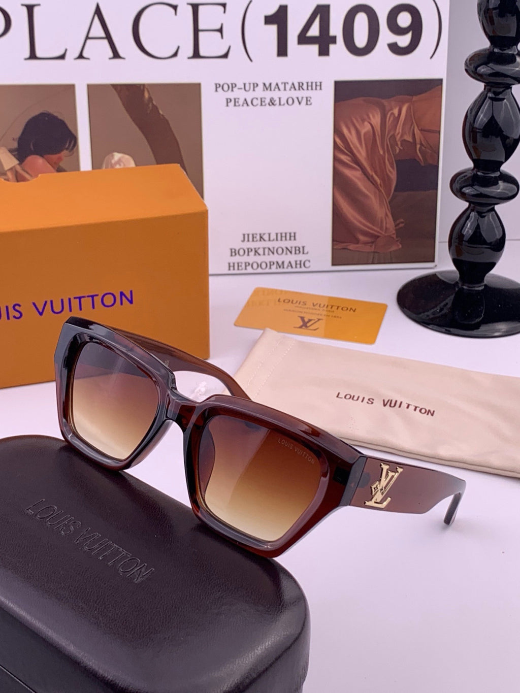 Louis Vuitton L26900 Square Black Lens Sunglasses for Women - 464704 - detail image 4