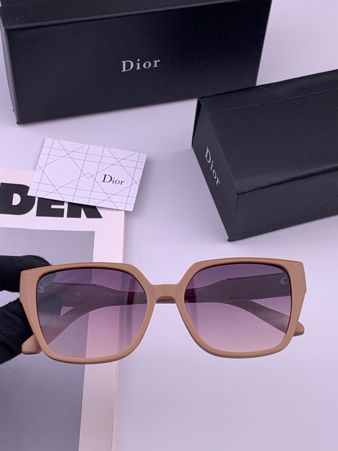 Dior D67706 Fashion Brown Lens Sunglasses for Men & Women - 465318