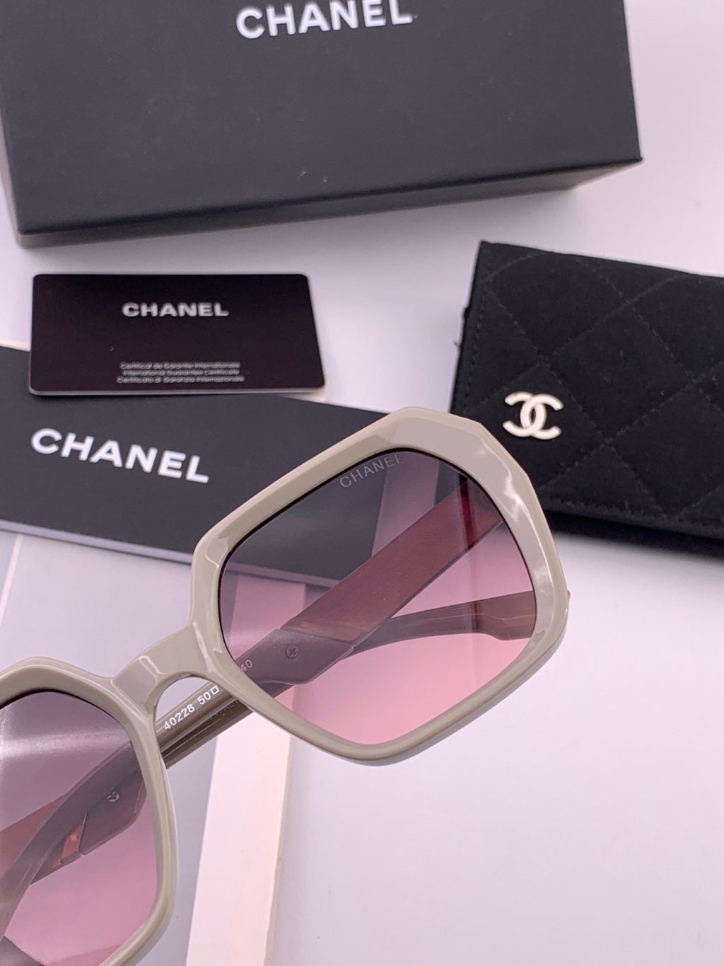 Chanel CH84022 Oversized Black Lens Sunglasses for Men & Women - 465121 - detail image 4