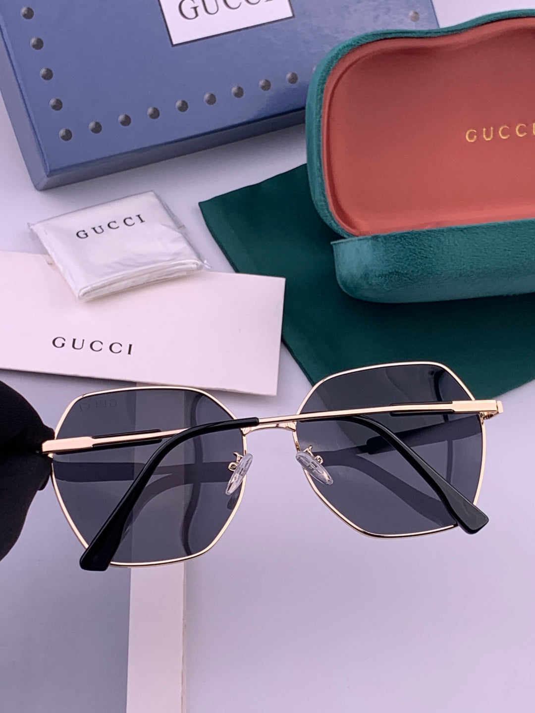 Gucci G9822 Polarized Oversized Brown Lens Sunglasses for Men & Women - 464911 - detail image 4