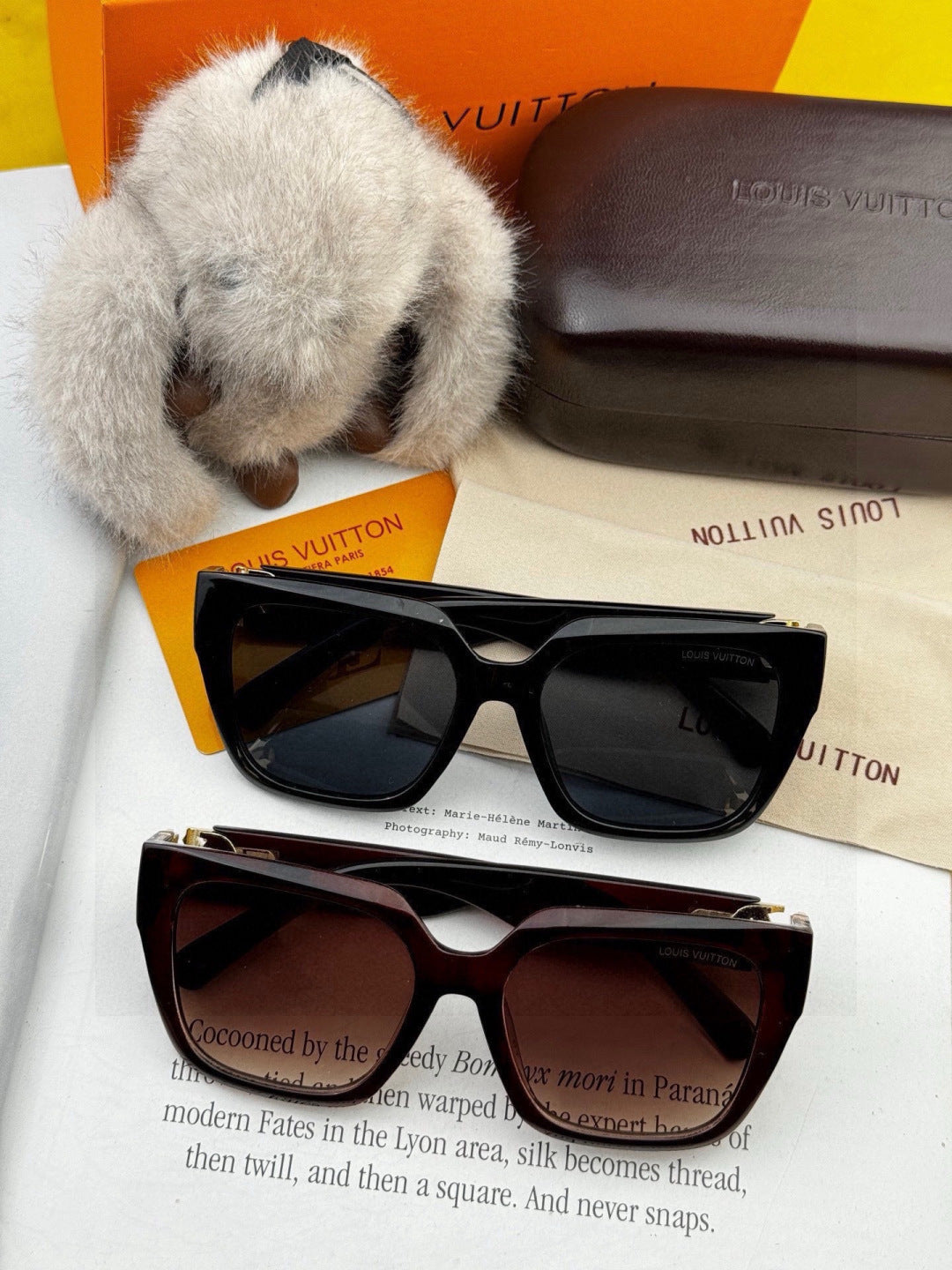 Louis Vuitton L95801 Square Brown Lens Sunglasses for Women - 464715 - detail image 5
