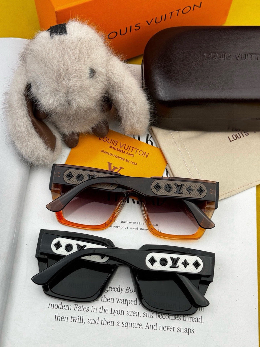 Louis Vuitton L6133 Square Red Lens Sunglasses for Women - detail image 6