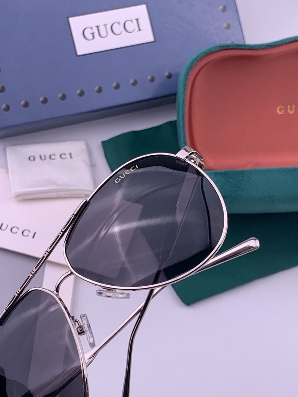Gucci G3081 Polarized Aviator Black Lens Sunglasses for Men & Women - detail image 6
