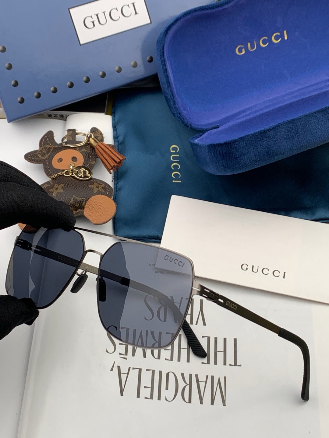 Gucci G3730 Fashion Blue Lens Sunglasses for Men & Women - 464872 - detail image 4