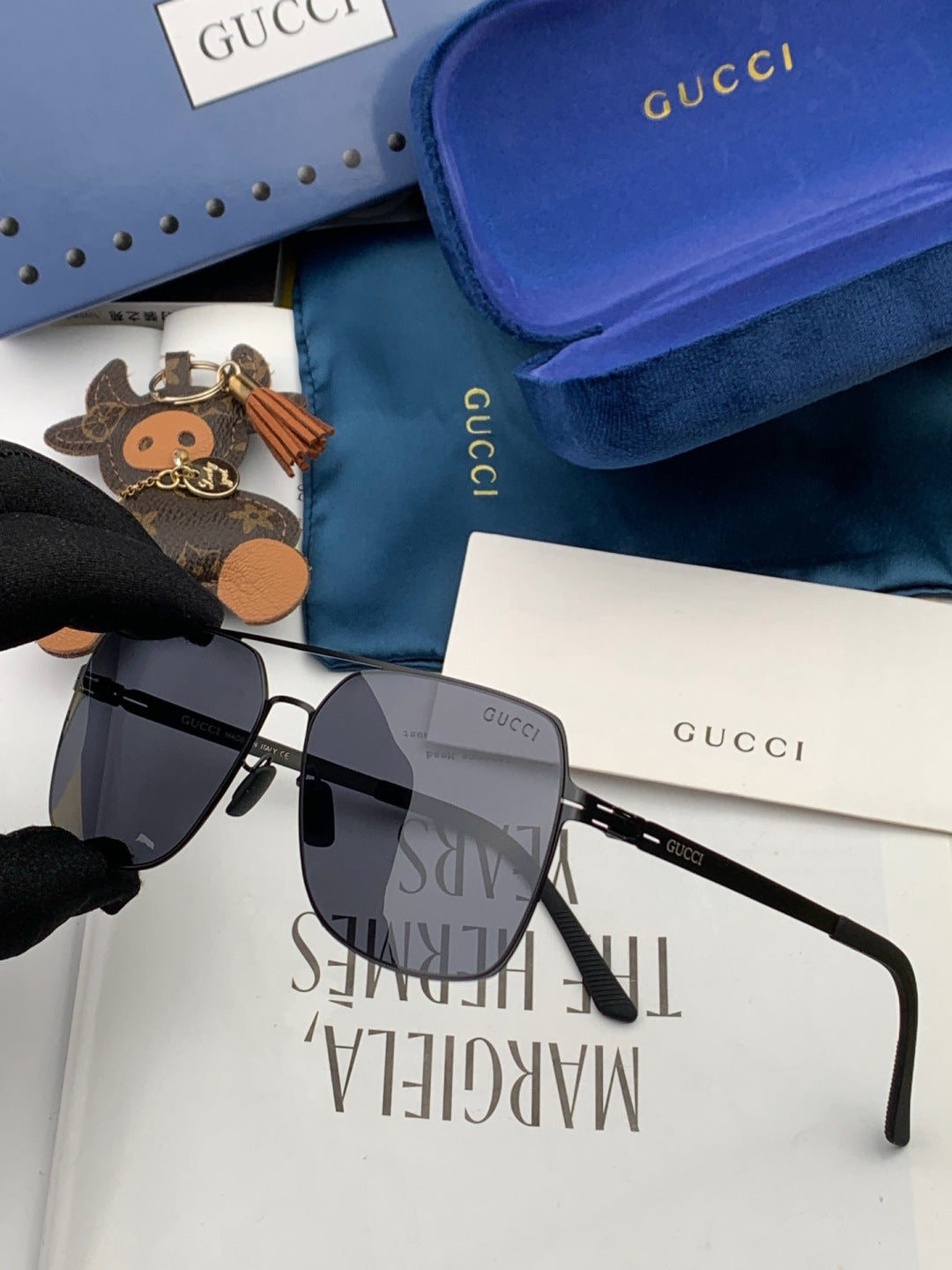 Gucci G3730 Fashion Blue Lens Sunglasses for Men & Women - 464872 - detail image 5
