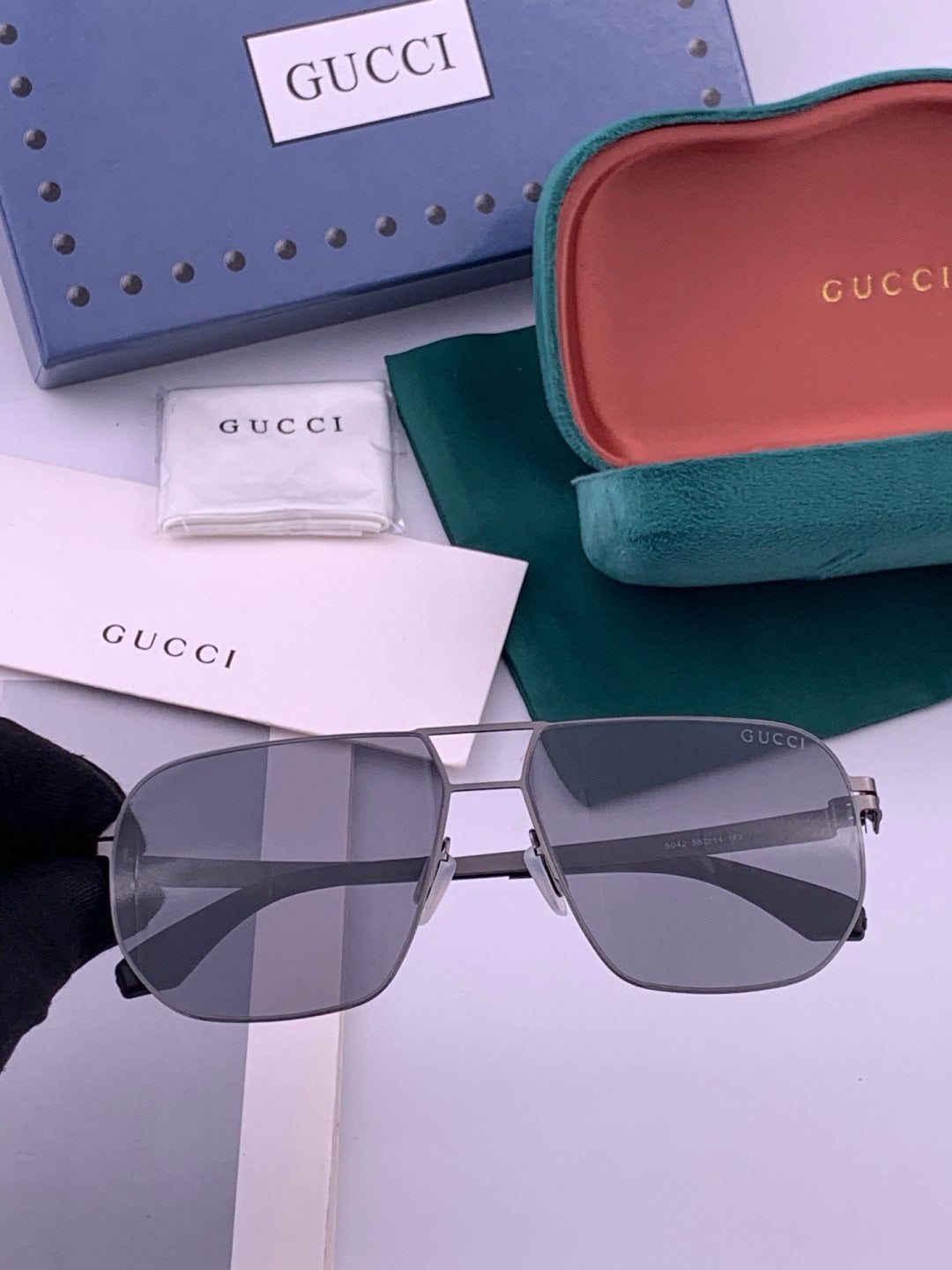 Gucci G2504 Fashion Black Lens Sunglasses for Men & Women - 464878