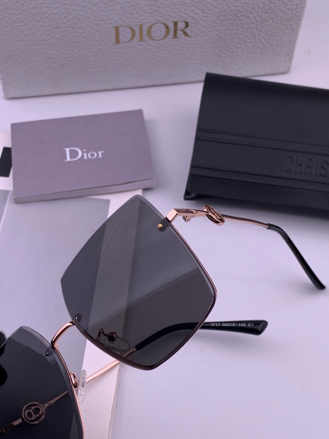 Dior CD7371 Lightweight Rimless Black Lens Sunglasses for Women - detail image 3
