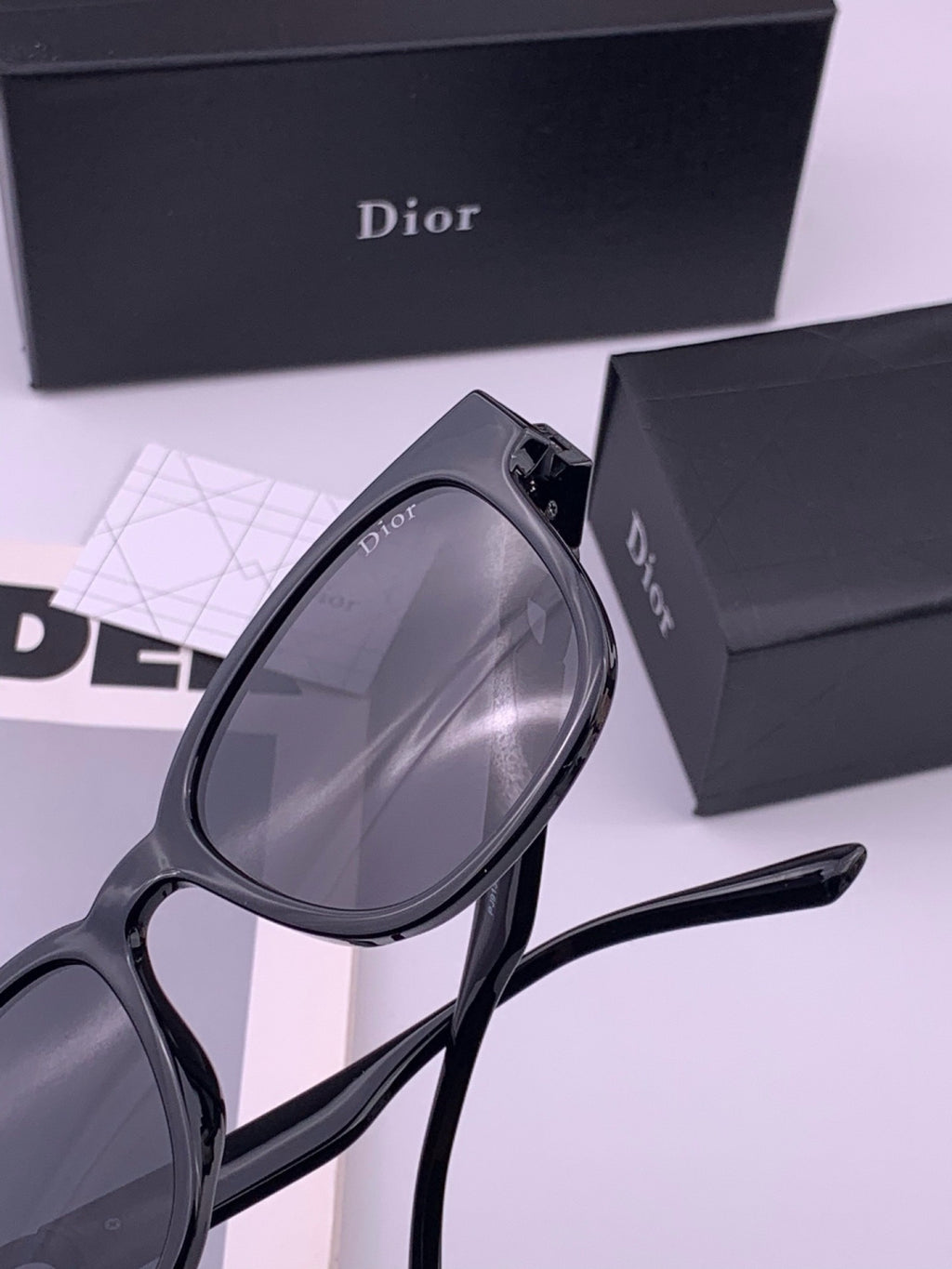 Dior D8913 Polarized Square Black Lens Sunglasses for Men & Women - detail image 5
