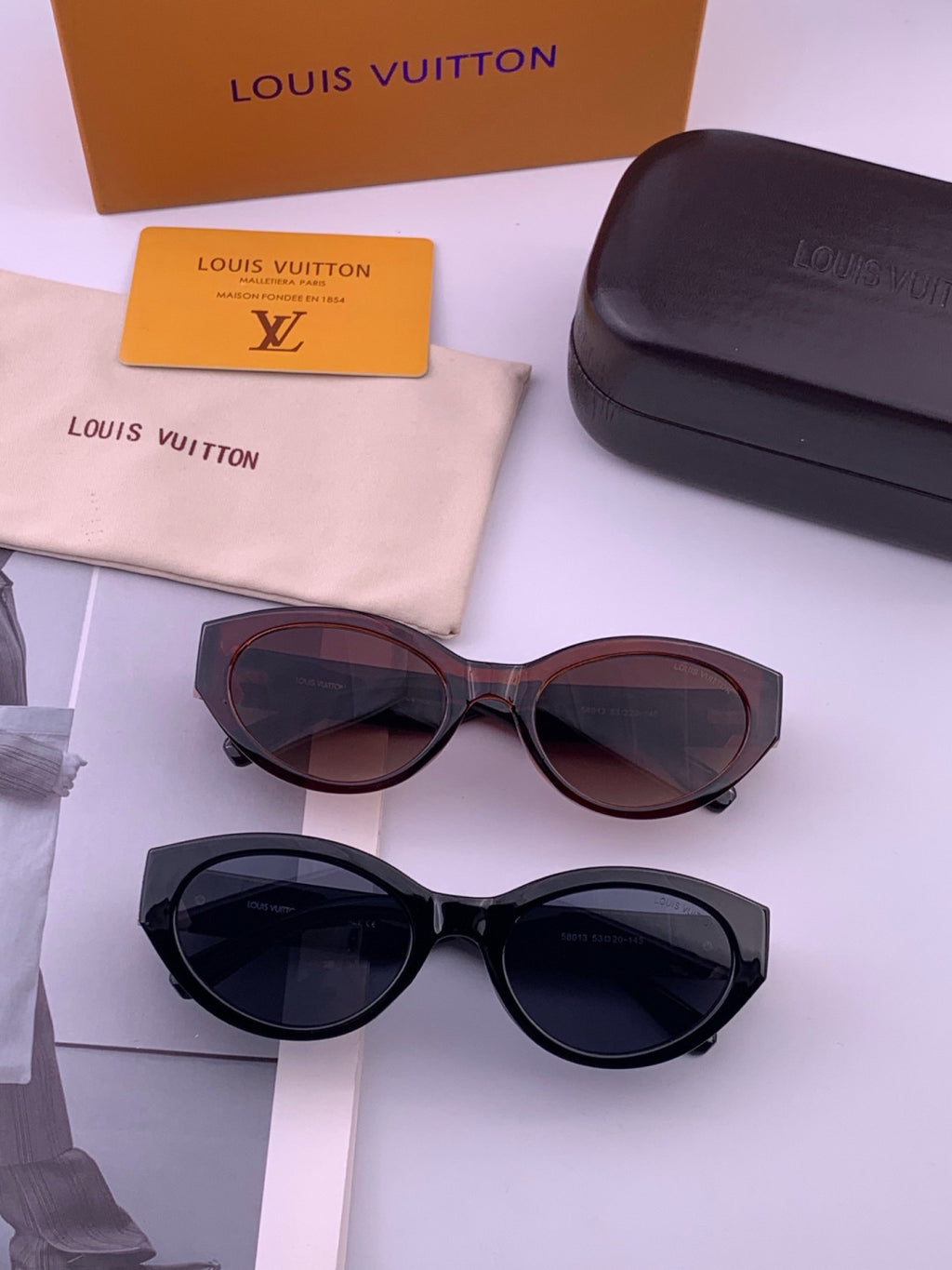 Louis Vuitton L15803 Square Black Lens Sunglasses for Women - detail image 5