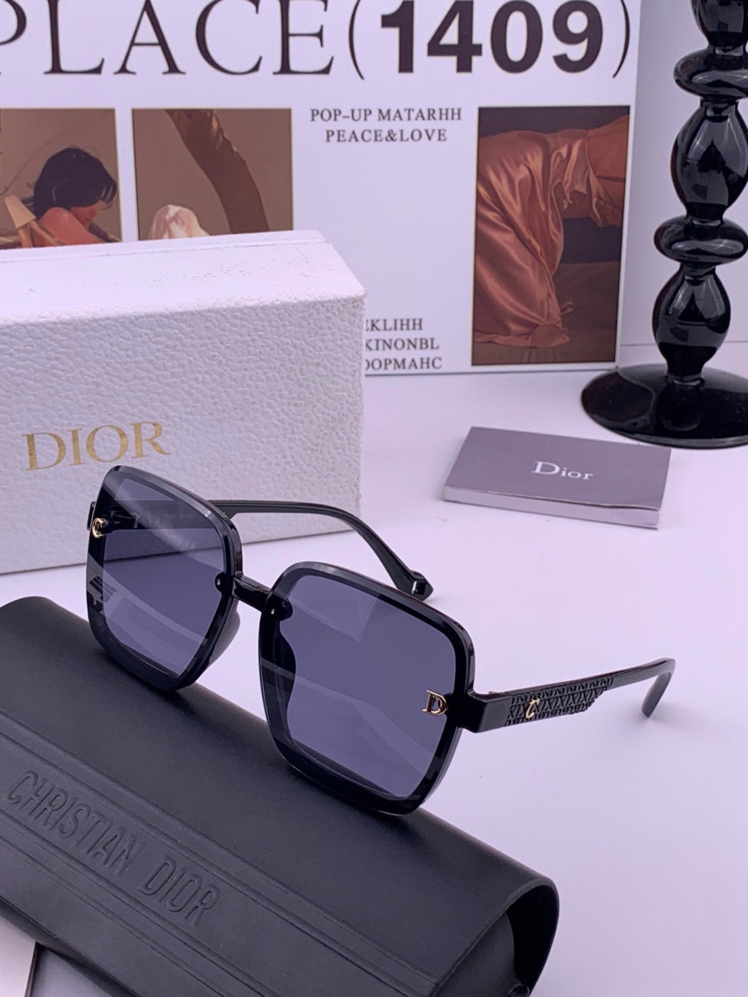 Louis Vuitton L37004 Oversized Blue Lens Sunglasses for Men & Women - detail image 2