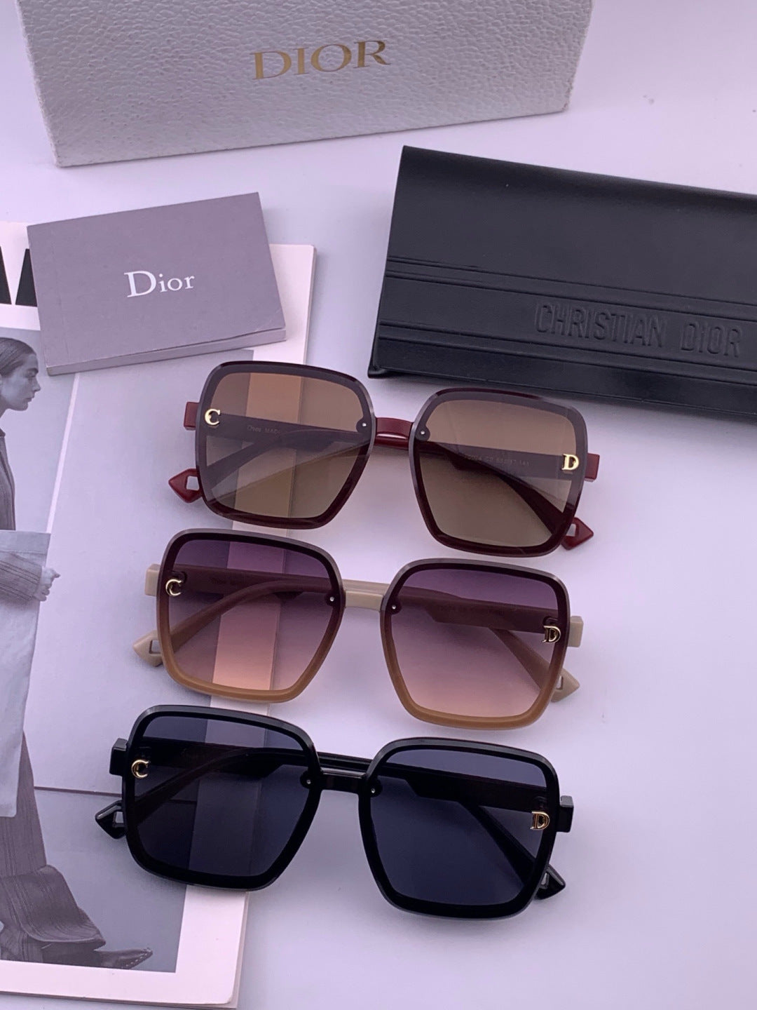 Louis Vuitton L37004 Oversized Purple Lens Sunglasses for Men & Women - detail image 8