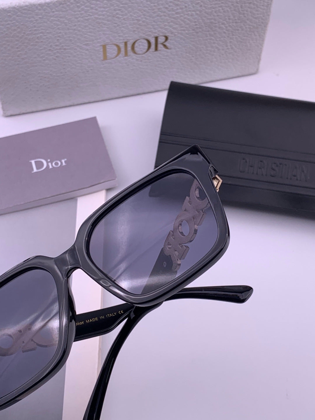 Dior D77000 Fashion Black Lens Sunglasses for Men & Women - 486867 - detail image 5