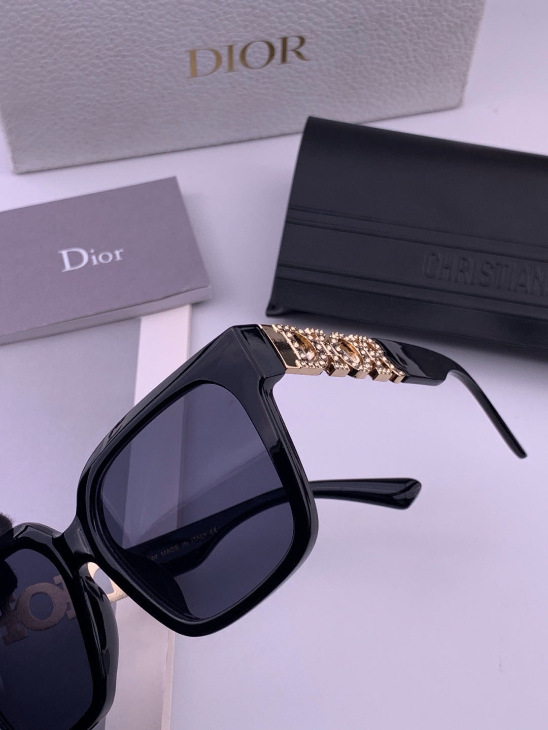 Dior D77000 Fashion Black Lens Sunglasses for Men & Women - 486867 - detail image 2