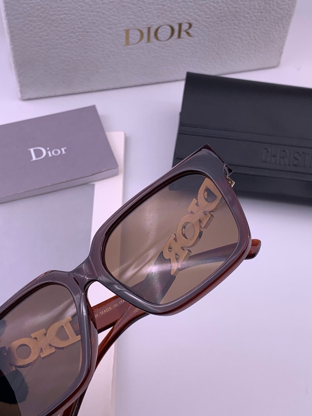 Dior D77000 Fashion Black Lens Sunglasses for Men & Women - detail image 5