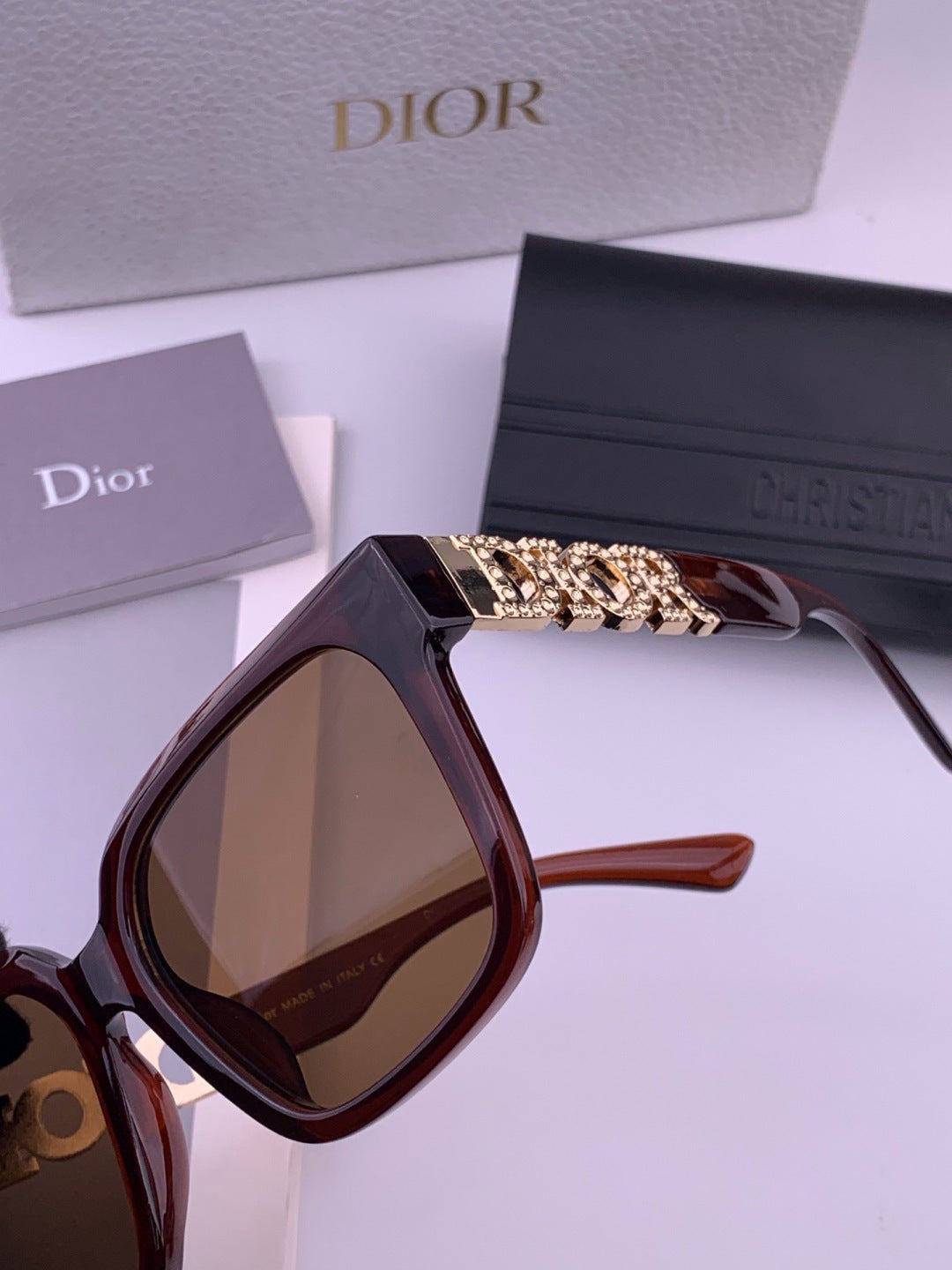 Dior D77000 Fashion Black Lens Sunglasses for Men & Women - detail image 2
