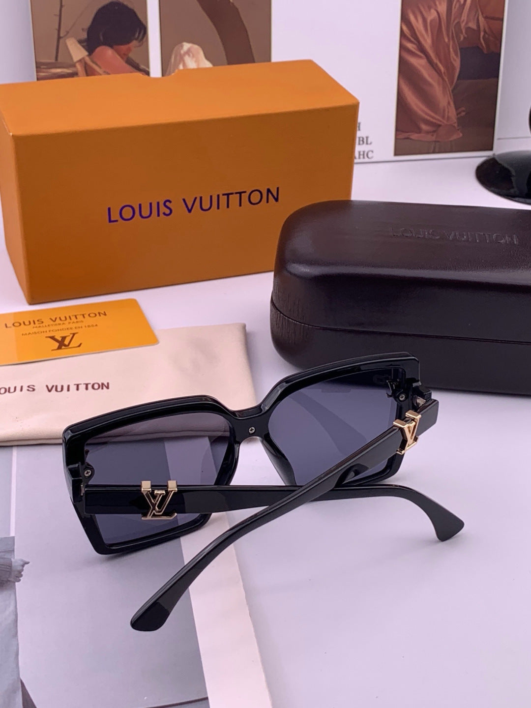 Louis Vuitton L57002 Oversized Black Lens Sunglasses for Men & Women - detail image 7