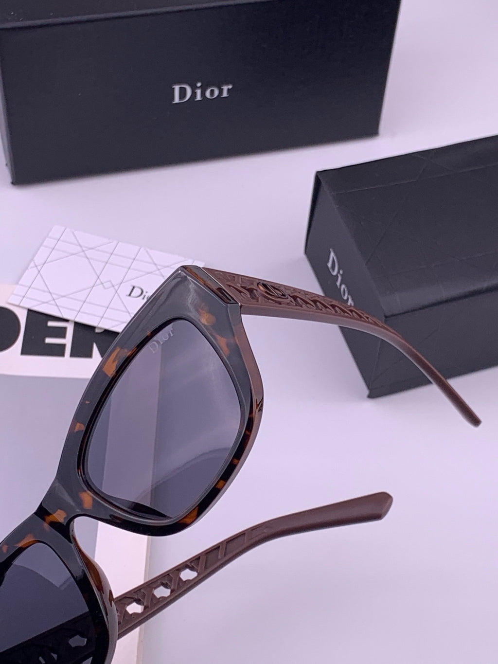 Dior D7911 Polarized Square Black Lens Sunglasses for Men & Women - 486869 - detail image 2
