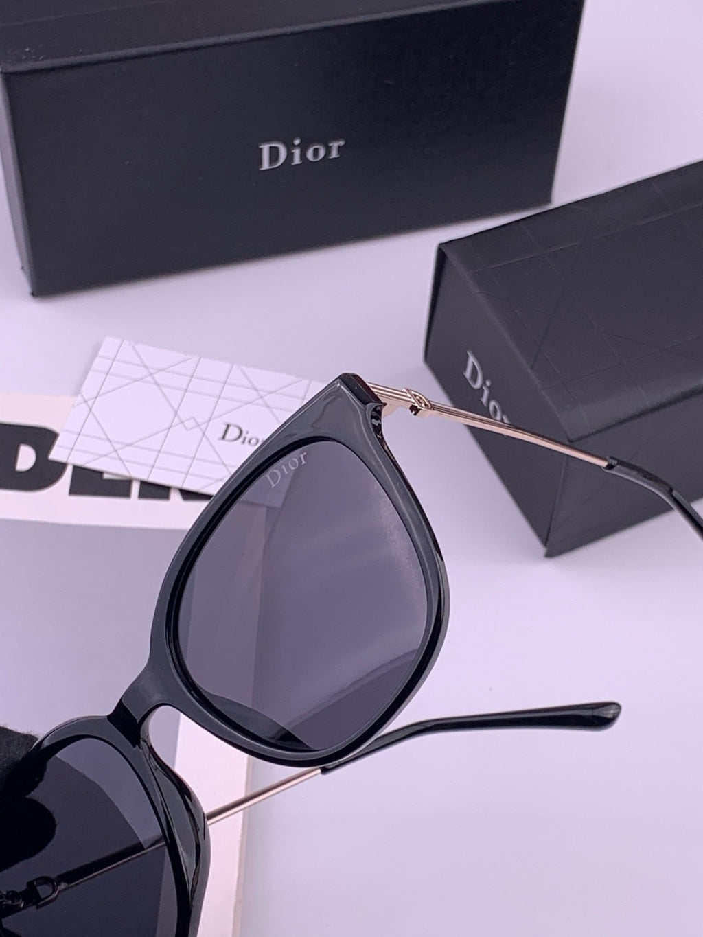 Dior D31101 Polarized Square Black Lens Sunglasses for Men & Women - detail image 3