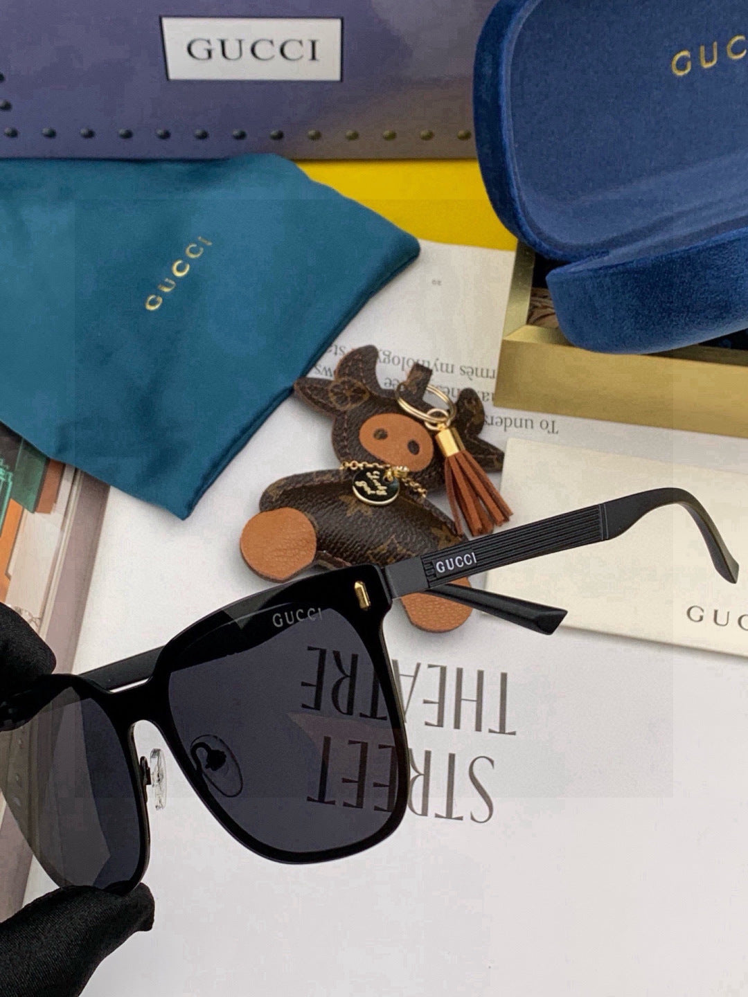 Gucci G075 Fashion Brown Lens Sunglasses for Men & Women - detail image 4