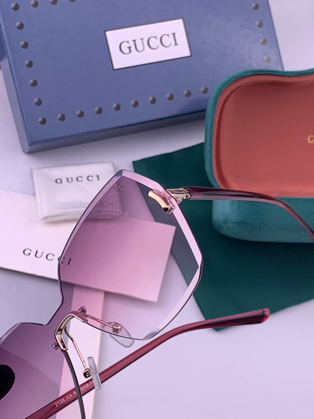 Gucci G8212 Polarized Rimless Black Lens Sunglasses for Men & Women - detail image 3