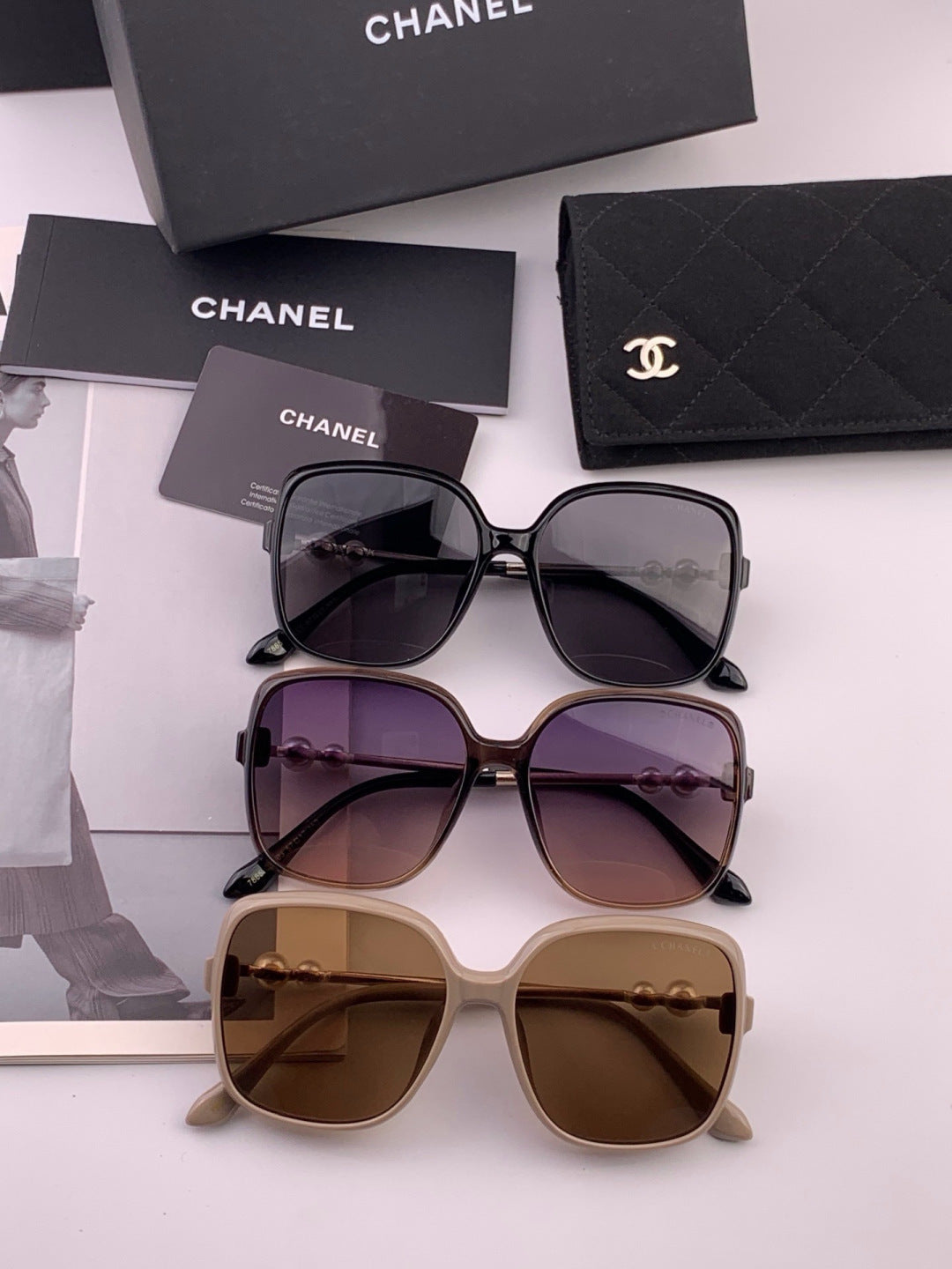 Chanel CH5786 Polarized Oversized Gray Lens Sunglasses for Men & Women - detail image 8