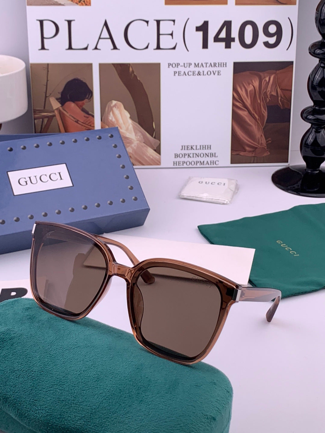 Gucci G9940 Polarized Square Black Lens Sunglasses for Men & Women - detail image 5