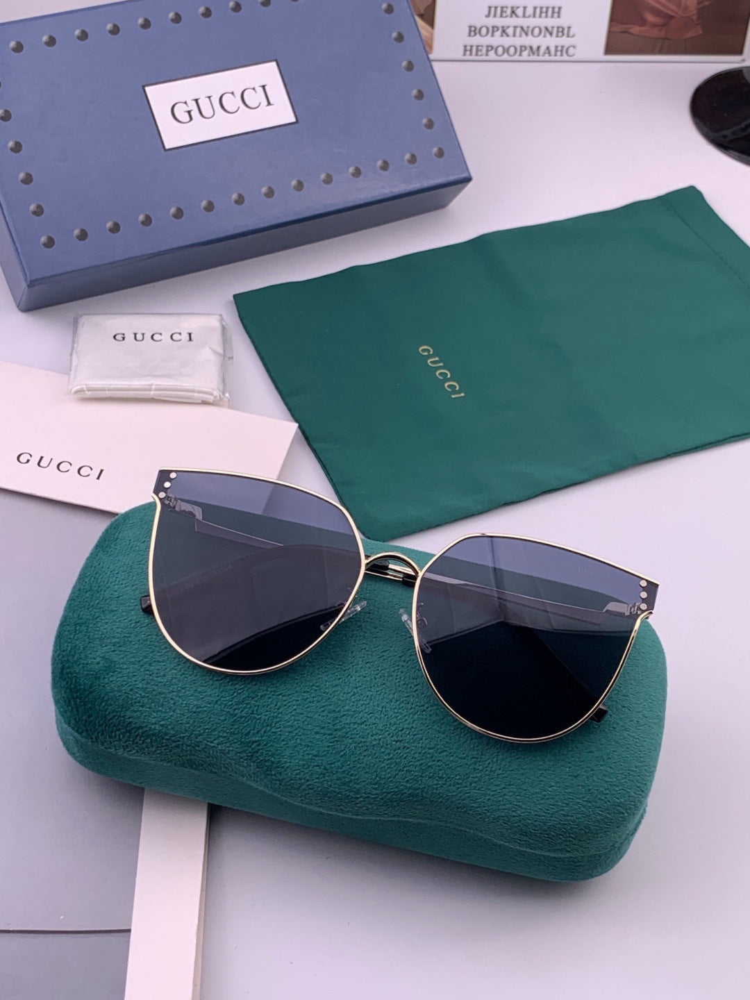 Gucci G3660 Fashion Red Lens Sunglasses for Men & Women - detail image 5