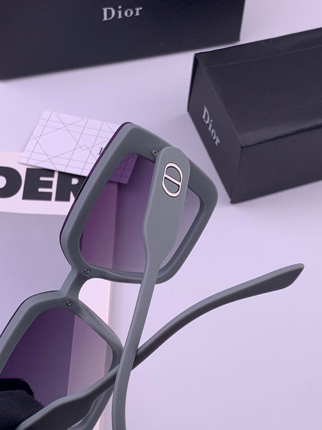 Dior D6227 Polarized Square Brown Lens Sunglasses for Men & Women - detail image 5