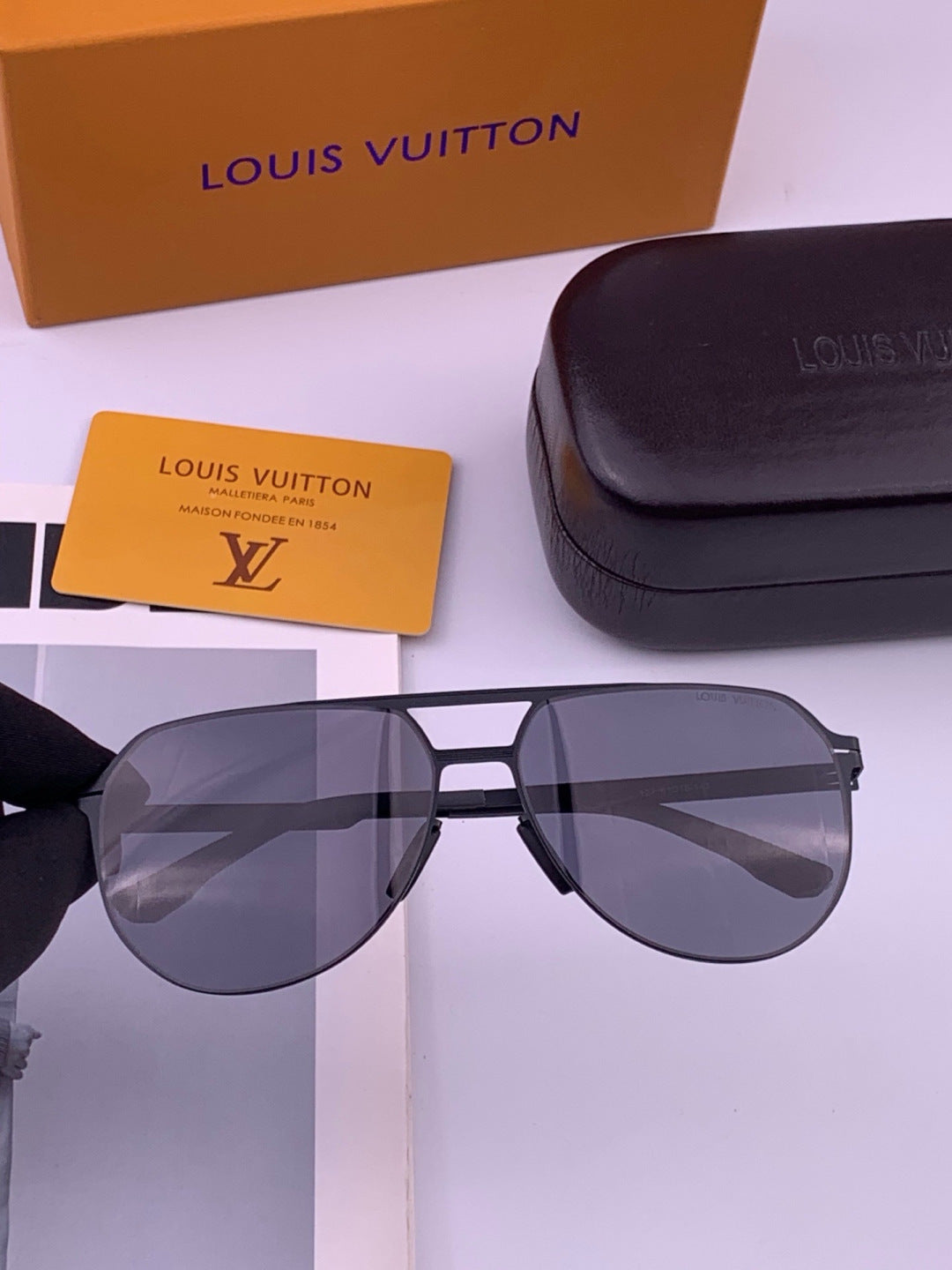 Louis Vuitton L712 Fashion Brown Lens Sunglasses for Men & Women