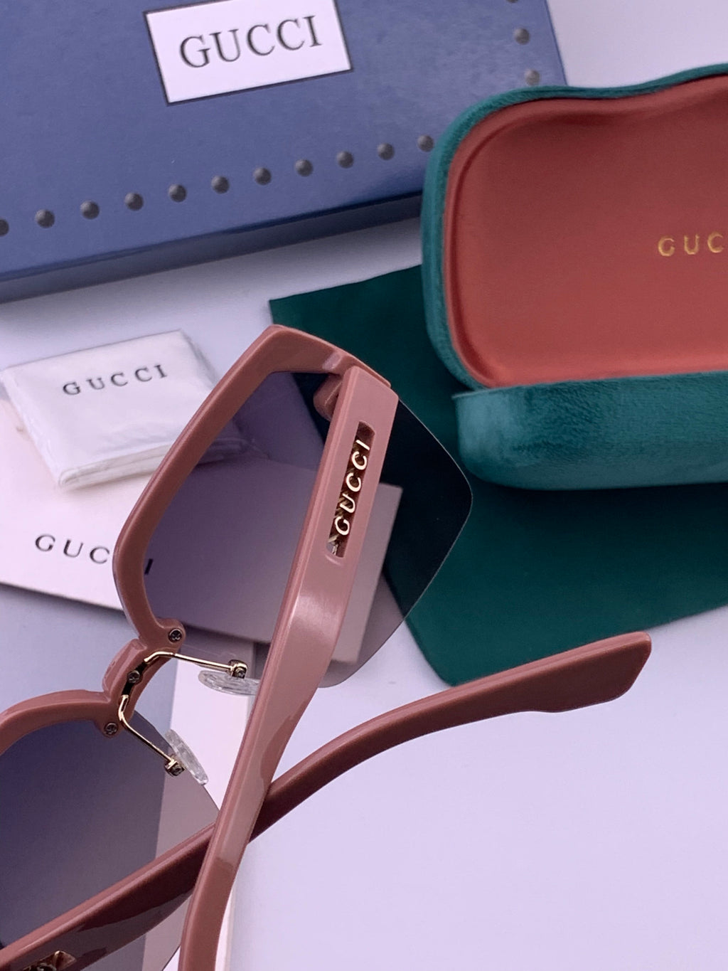 Gucci 2592 Polarized Square Gold Lens Sunglasses for Men & Women - detail image 5