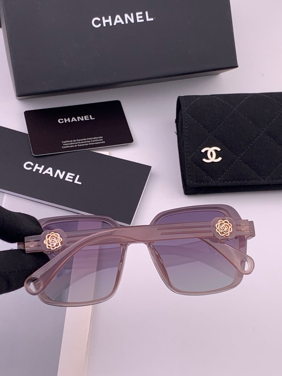 Chanel CH9788 Polarized Oversized Purple Lens Sunglasses for Men & Women - detail image 6