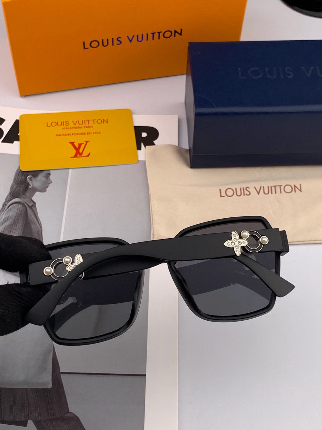Louis Vuitton L4991 Polarized Square Gold Lens Sunglasses for Men & Women - detail image 5