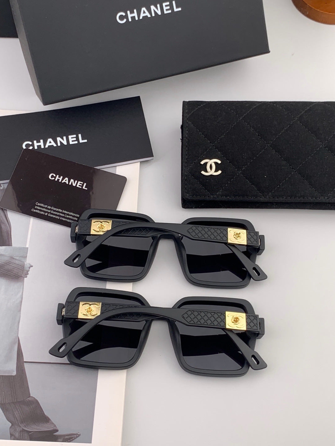 Louis Vuitton L4991 Polarized Square Black Lens Sunglasses for Men & Women - detail image 5