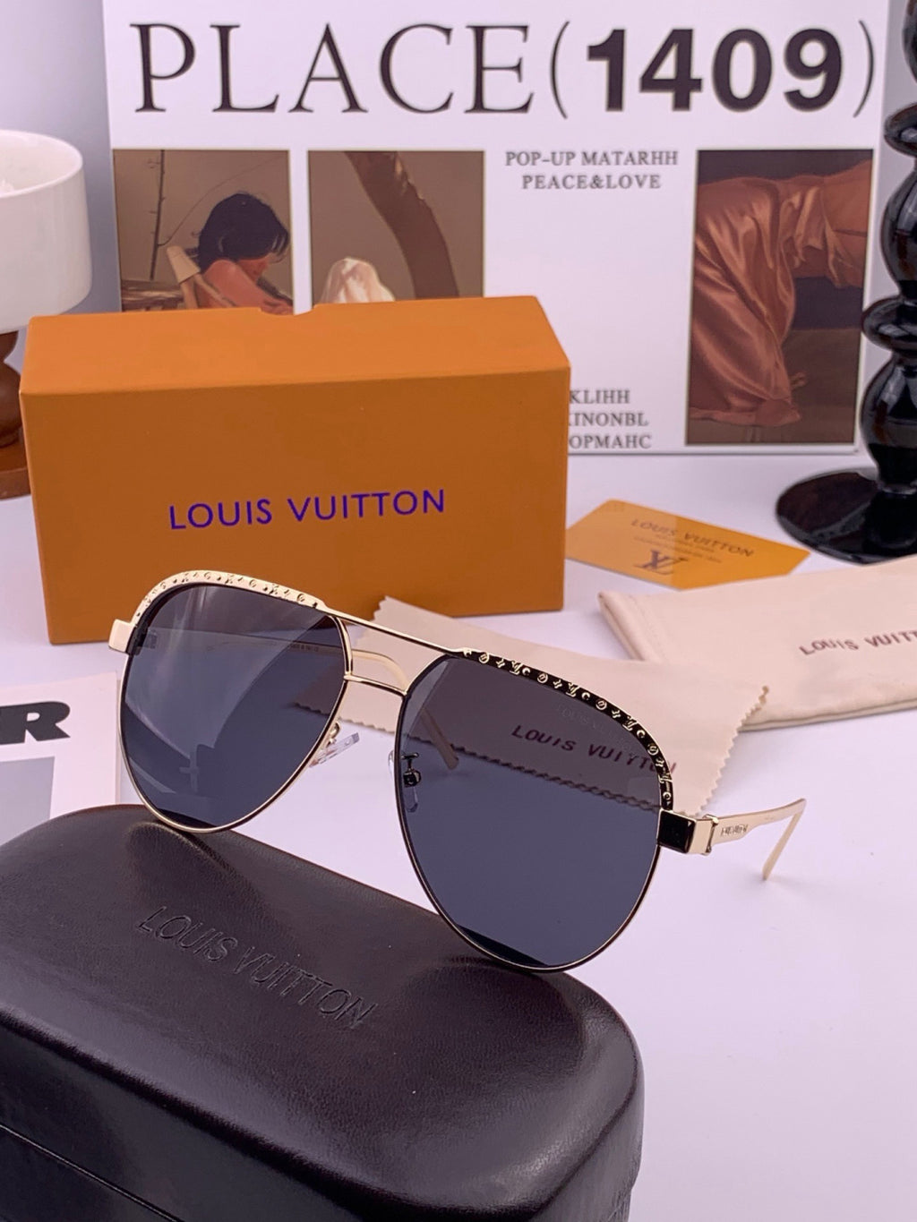 Louis Vuitton L01744 Aviator Black Lens Sunglasses for Men & Women - 486234 - detail image 4