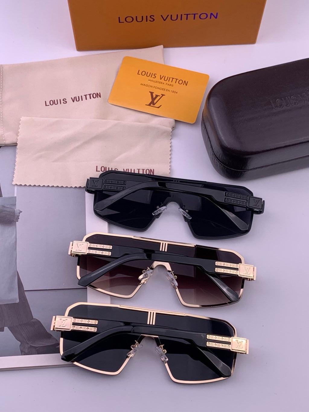 Louis Vuitton L71757 Aviator Blue Lens Sunglasses for Men & Women - detail image 7
