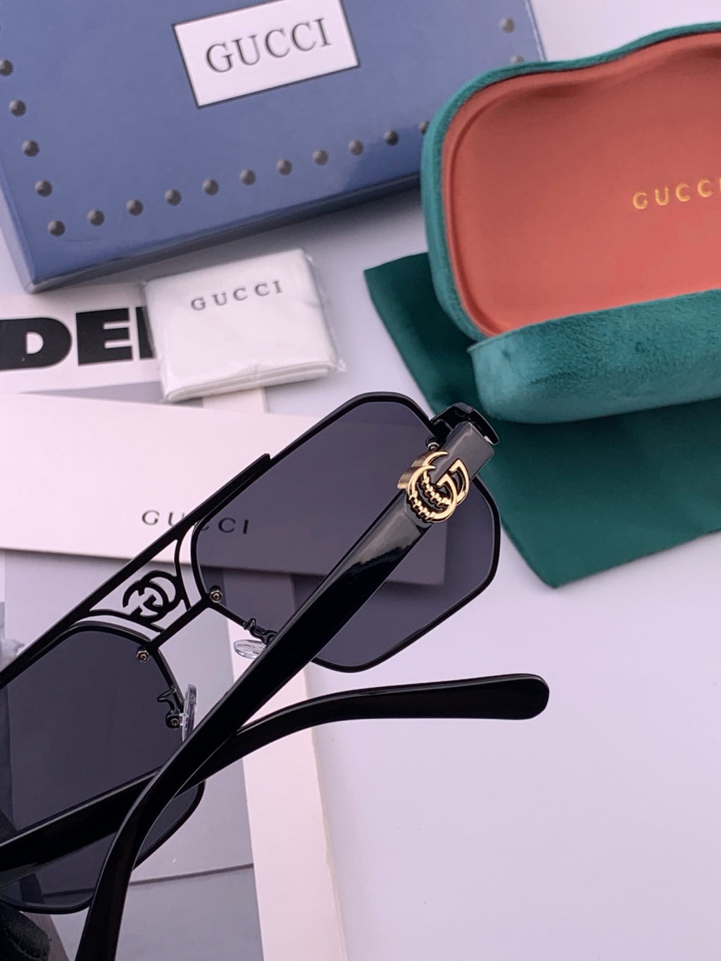 Louis Vuitton L91756 Aviator Black Lens Sunglasses for Men & Women - 486239 - detail image 5