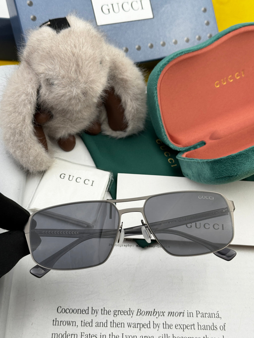 Gucci G6810 Polarized Aviator Black Lens Sunglasses for Men - detail image 3