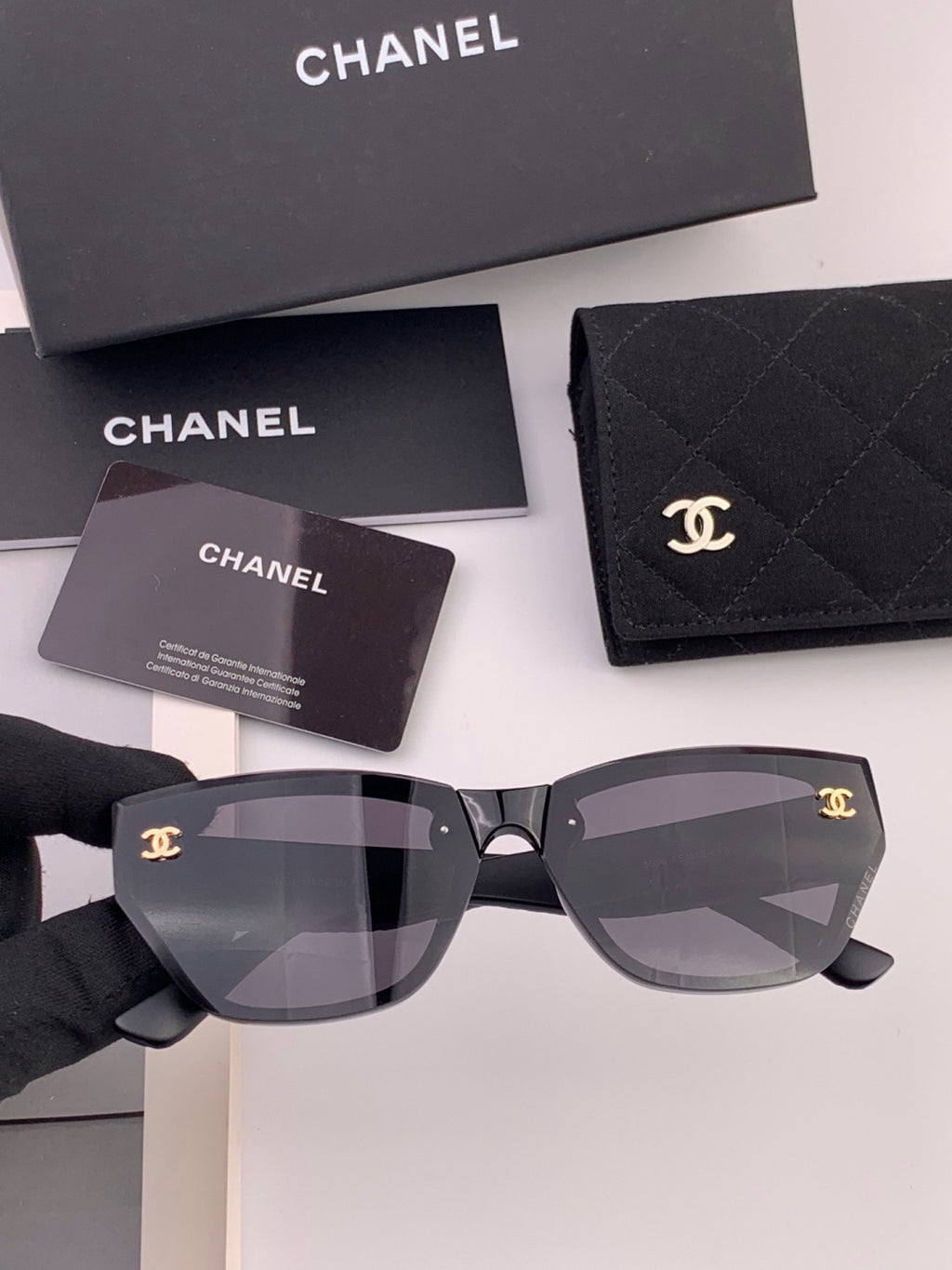 Chanel CH6530 Fashion Gold Lens Sunglasses for Men & Women - 486505 - detail image 2