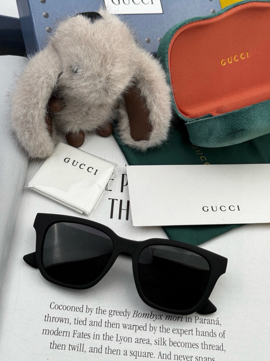 Gucci G7510 Square Gold Lens Sunglasses for Men & Women - detail image 3