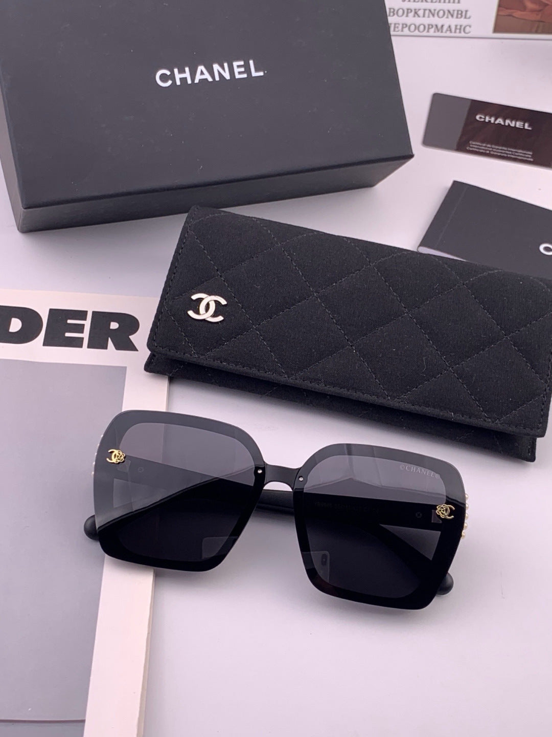 Chanel CH6994 Polarized Oversized Gold Lens Sunglasses for Men & Women - detail image 5