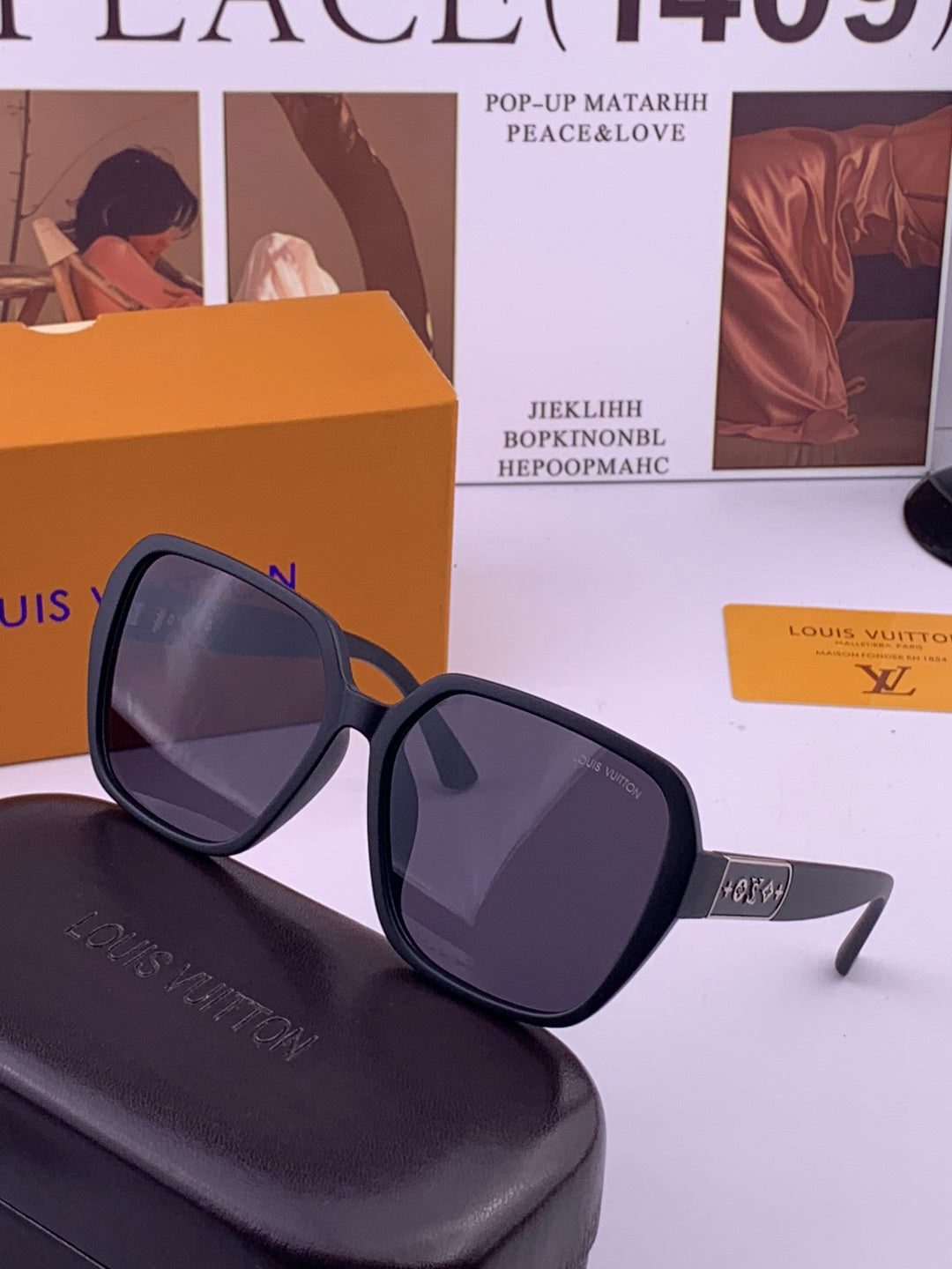 Louis Vuitton L3305 Square Black Lens Sunglasses for Men & Women - detail image 2