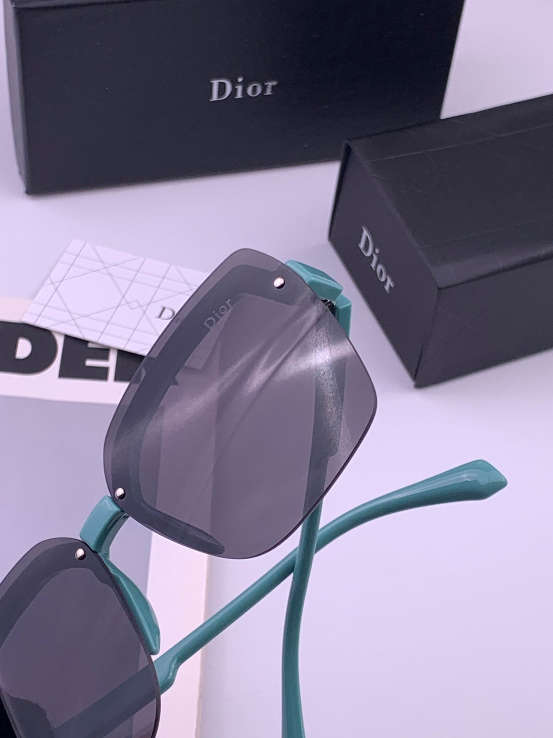 Dior D2130 Polarized Metal Fashion Gold Lens Sunglasses for Women - detail image 3
