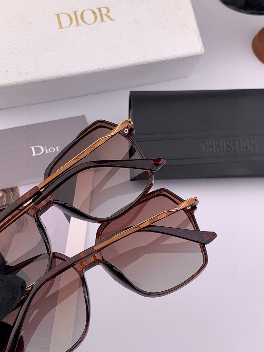 Dior D2130 Polarized Metal Fashion Black Lens Sunglasses for Women - detail image 2