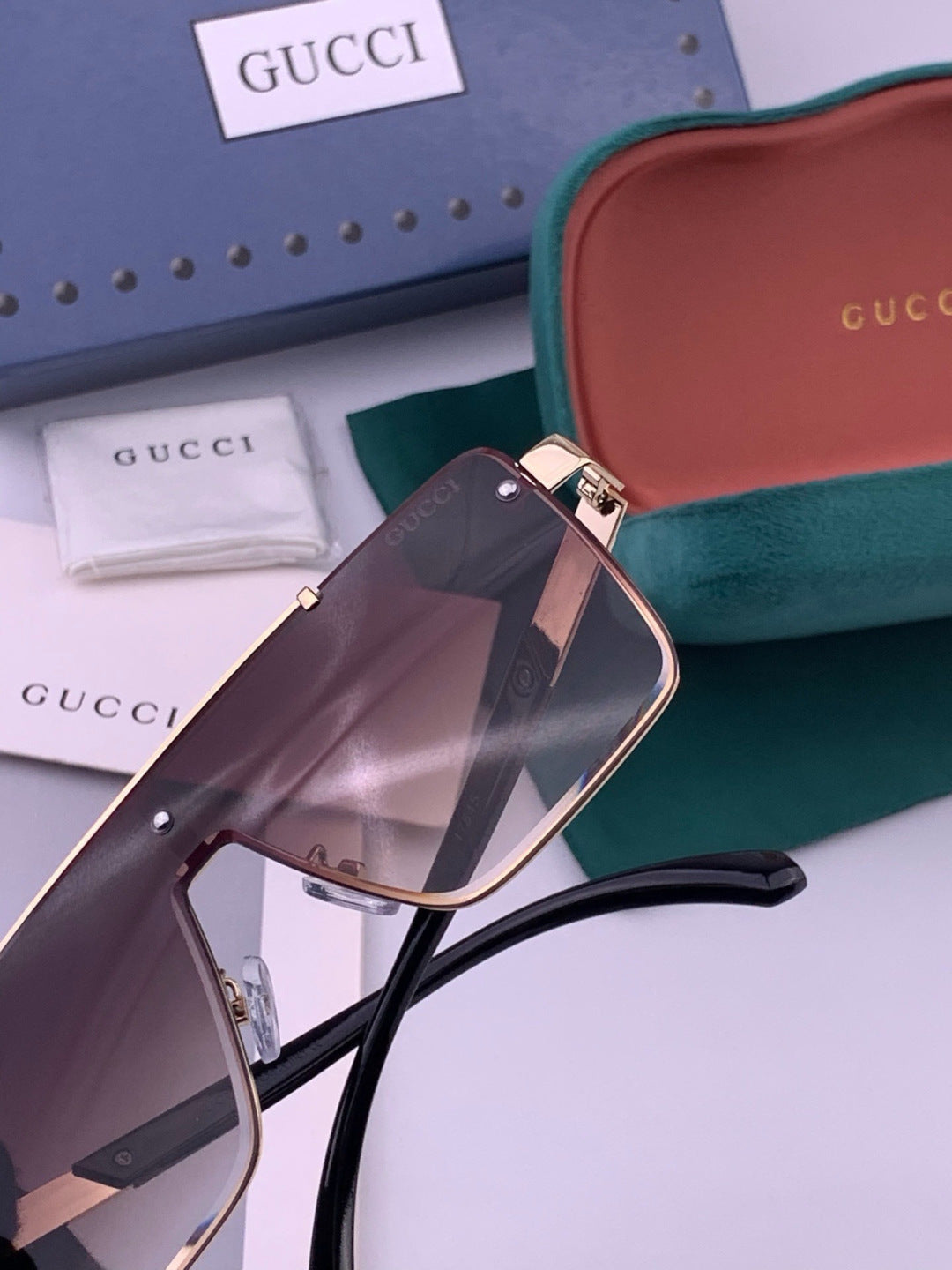 Gucci G51754 Aviator Black Lens Sunglasses for Men & Women - 486486 - detail image 5