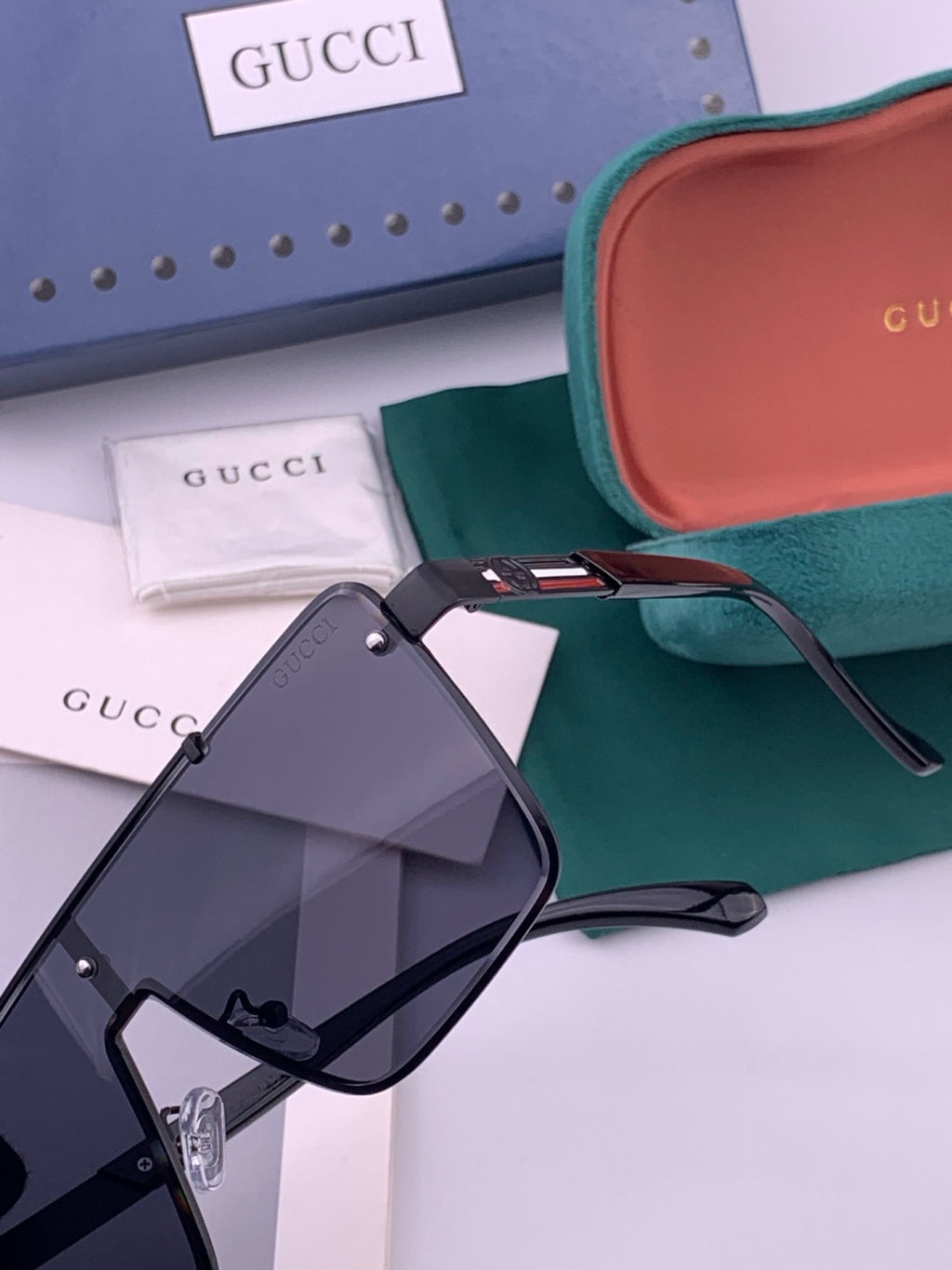 Gucci G51754 Aviator Black Lens Sunglasses for Men & Women - 486488 - detail image 3