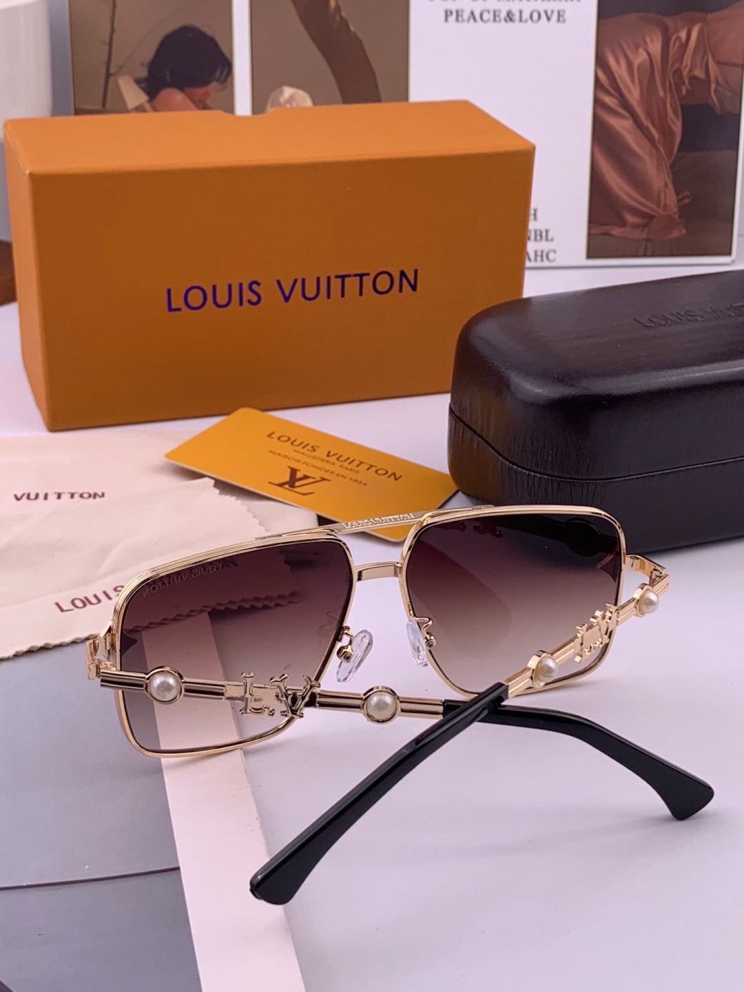 Louis Vuitton L11757 Aviator Black Lens Sunglasses for Men & Women - detail image 7