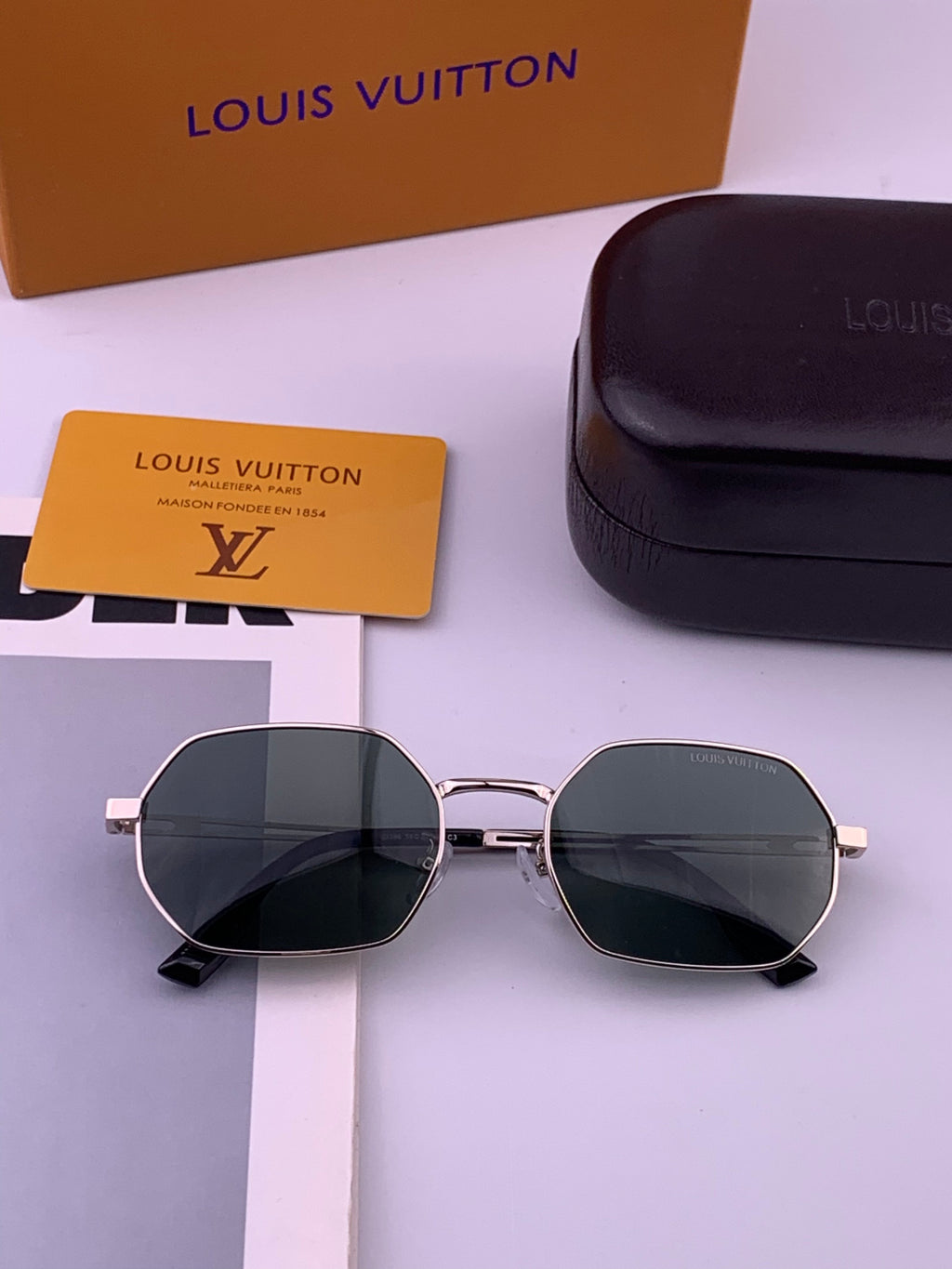 Louis Vuitton L6339 Polarized Aviator Gold Lens Sunglasses for Men & - 486106 - detail image 7