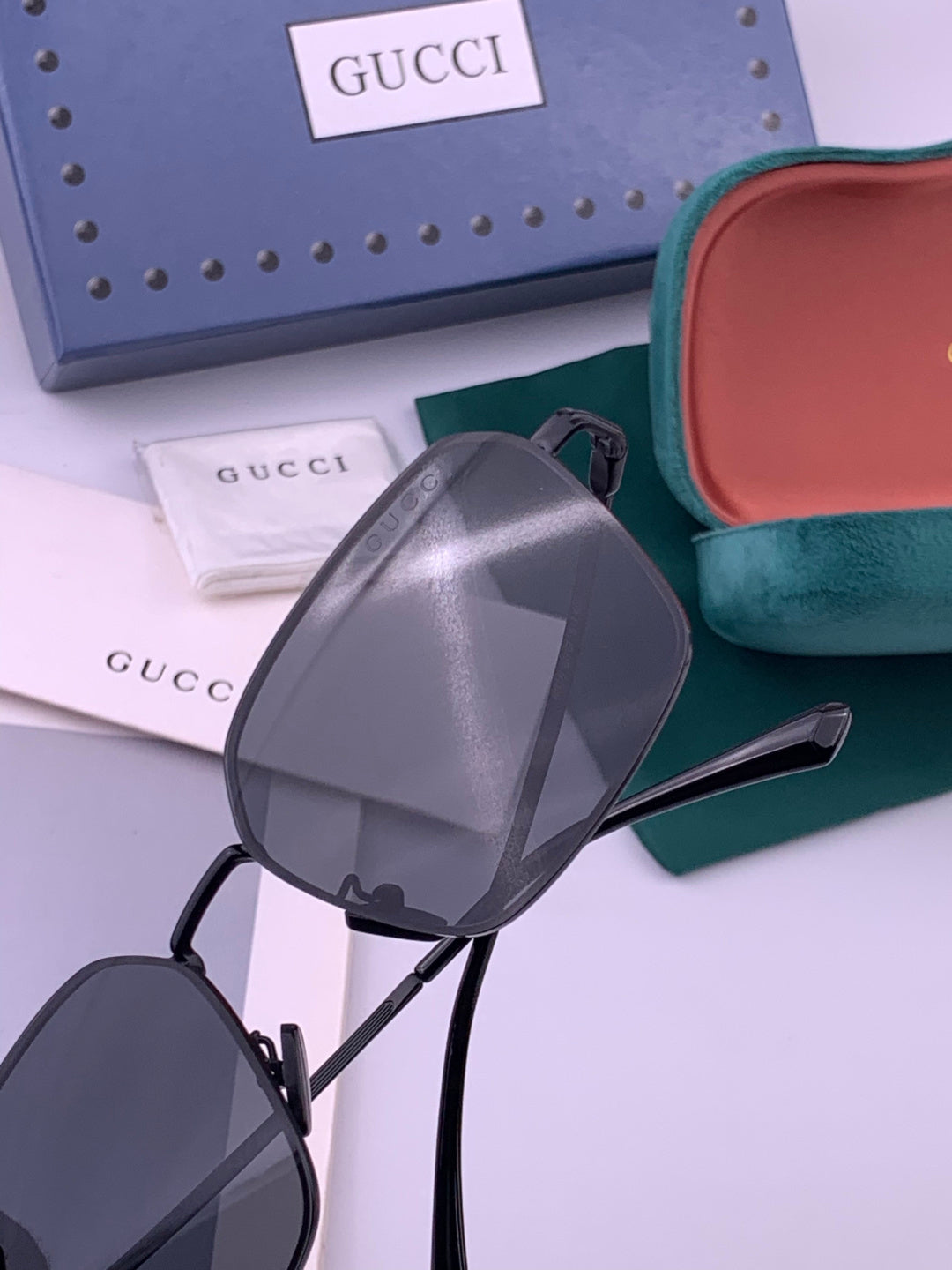 Gucci G6881 Polarized Aviator Brown Lens Sunglasses for Men - detail image 4